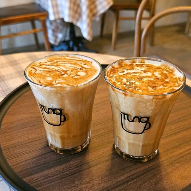 🍑🍊카페텅, 매력적인 시그니처가 있는 빈티지카페