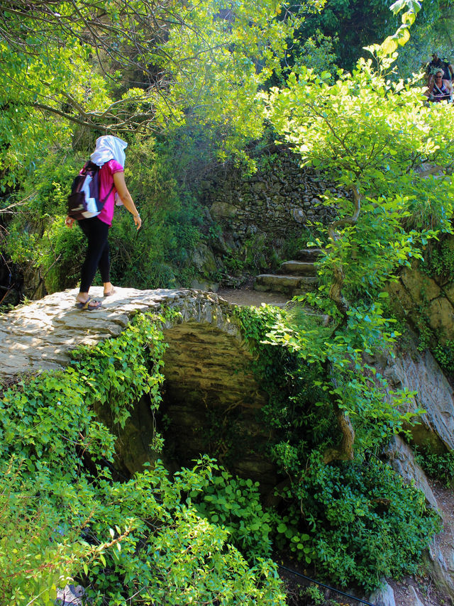 Journey Along the Beautiful Coastline: Hiking the Monterosso to Vernazza Trail