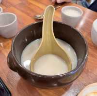 주문하면 막걸리 한 동이 공짜인 막국수 맛집 - 고운 순메밀막국수