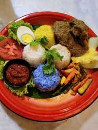 Eat like a local @ Wild Coriander Cafe, Melaka.