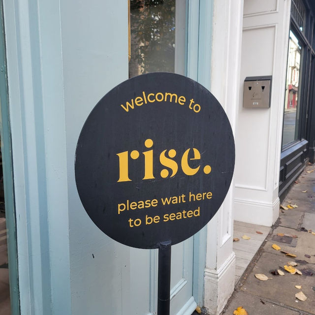 🇬🇧 요크 Rise.