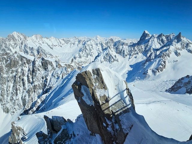 CHAMONIX : Chill at 3,852m Elevation