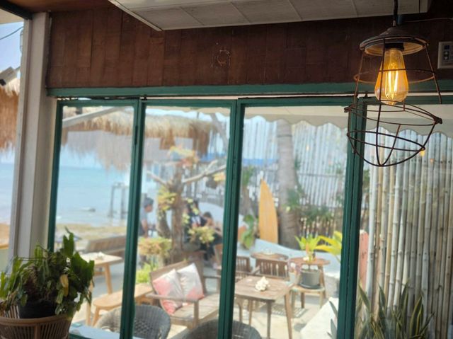 Fat Submarine Cafe and Restaurant