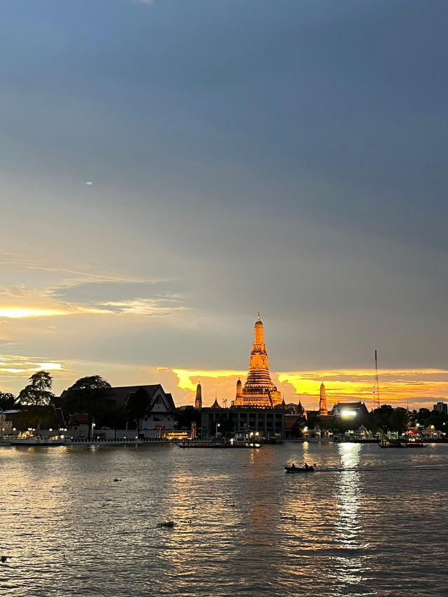 หอสมุทร “ร้านอาหารไทย ติดริมน้ำเจ้าพระยา“🍴