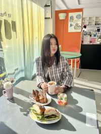 햇살 낭낭한 브런치맛집