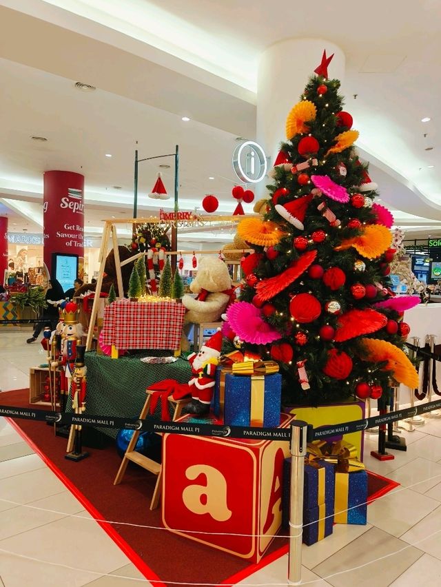 Holiday Wonderland Awaits at Paradigm Mall