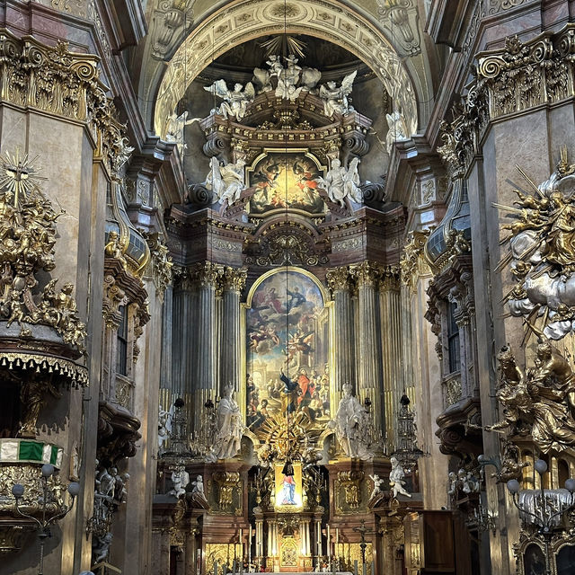 No other place could beat Vienna when it comes to Baroque-styled cathedral