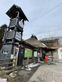 【福島×冬の旅】茅葺き屋根の駅舎 待合室には囲炉裏も・・