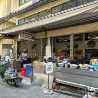 อร่อยระดับตำนาน! ร้านขนมจีนไหหลำเจ๊วาเจ๊หย่ง 