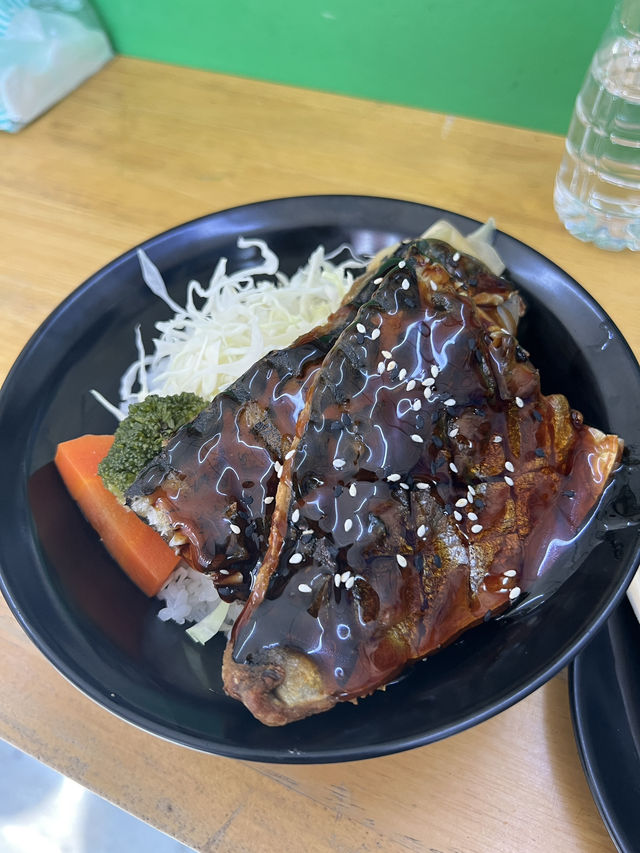 Super salmon take away อ่าวอุดม
