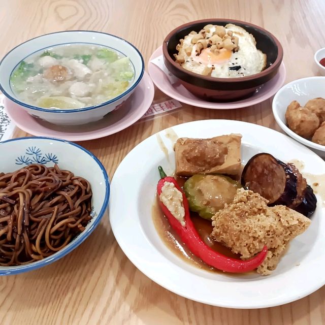 Flavors of a Thousand Miles: Discovering Culinary Treasures at 千里香餐室 Rasa Ribuan