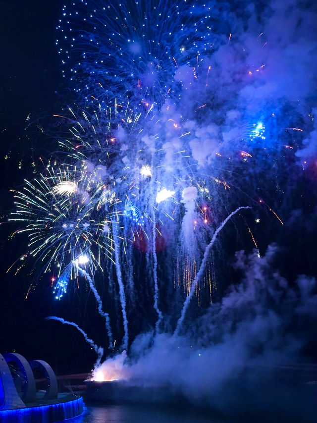 ベトナム　フーコック島　花火大会は忘れられない思い出に！
