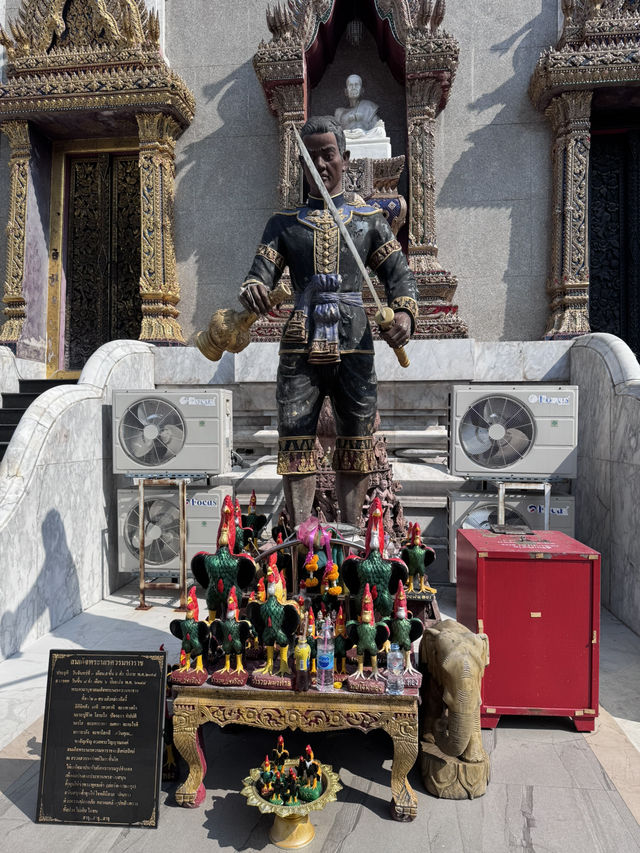 วัดอินทรวิหาร พระอารามหลวง หรือ วัดหลวงพ่อโต