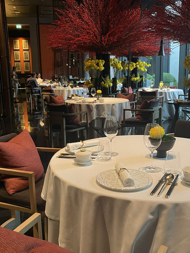 พาไปกินอาหารจีนที่ Four seasons