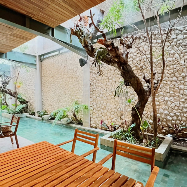 Whispers of Elegance: Experience Umanari Cafe