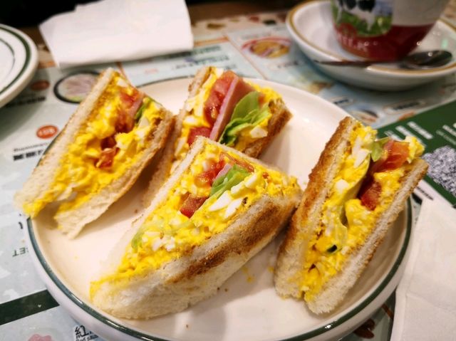 來去香港吃早茶，華嫂冰室 Waso Cafe，港式好味道！