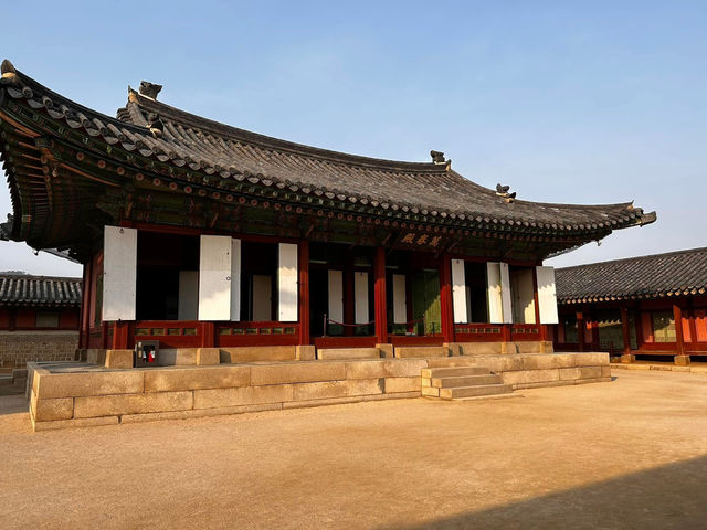 Step Into Korea’s Royal Past: Exploring the Majesty of Gyeongbokgung Palace