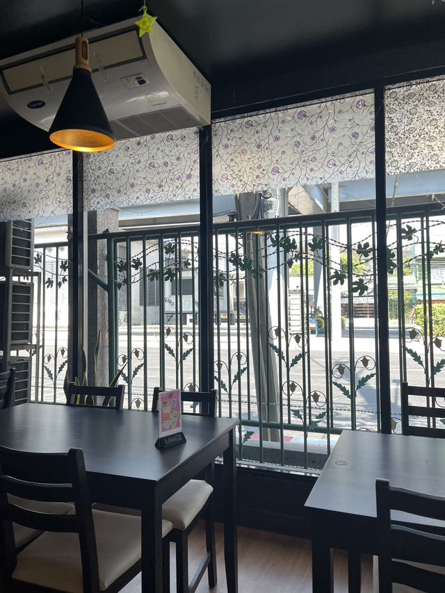 ✨🍽️ รีวิวร้านเสน่ห์ชาย อาหารไทยและขนม ✨🍽️