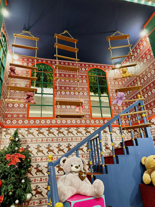 A Cozy & Festive Christmas Adventure! 🎄☕️