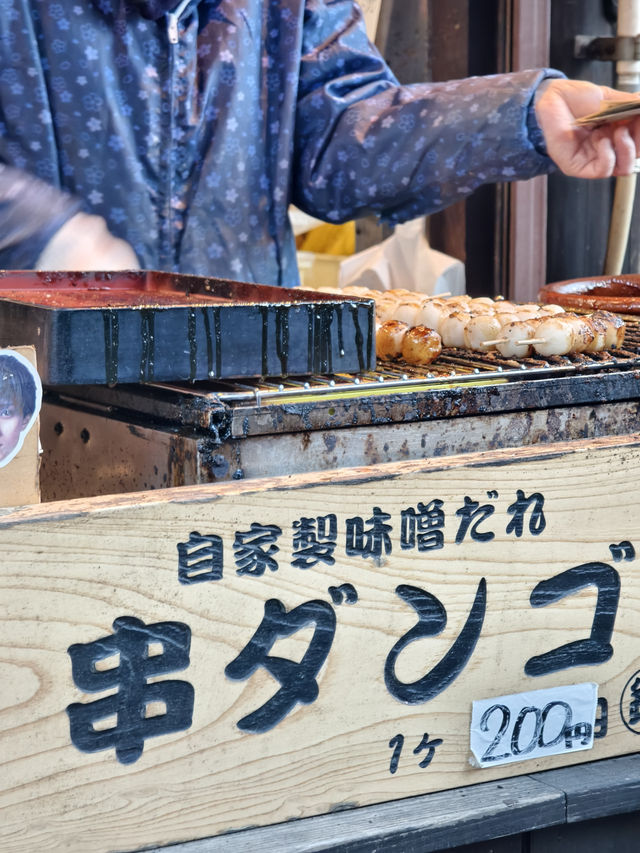 池水極清澈乾淨的忍野八海