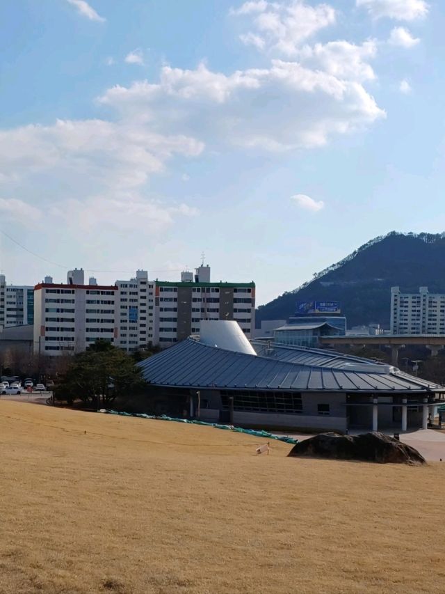 역사 속을 걷는 산책길 ⛩️🌿