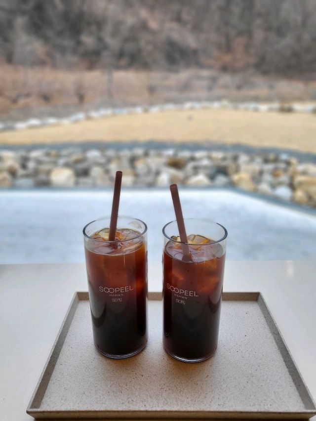 함안에 새로생긴 숲속 대형 베이커리 카페