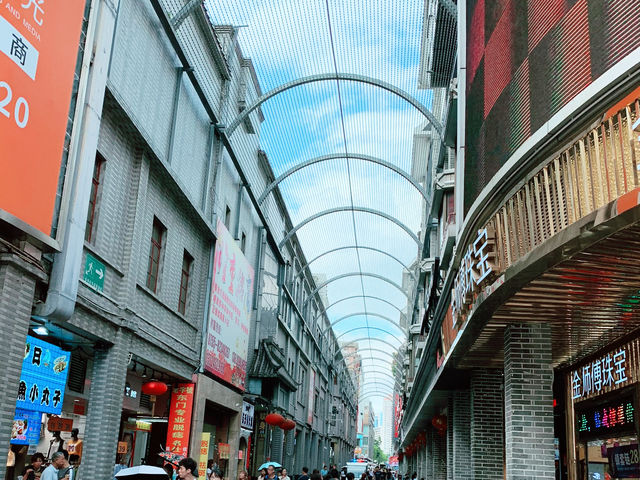 Exploring Shenzhen Laojie – Where Tradition Meets Modernity Exploring Shenzhen Laojie – Where Tradition Meets Modernity