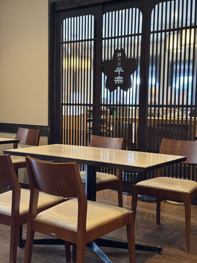 【奈良/法隆寺】落ち着いた和の空間で名物の柿の葉寿司が楽しめるお店