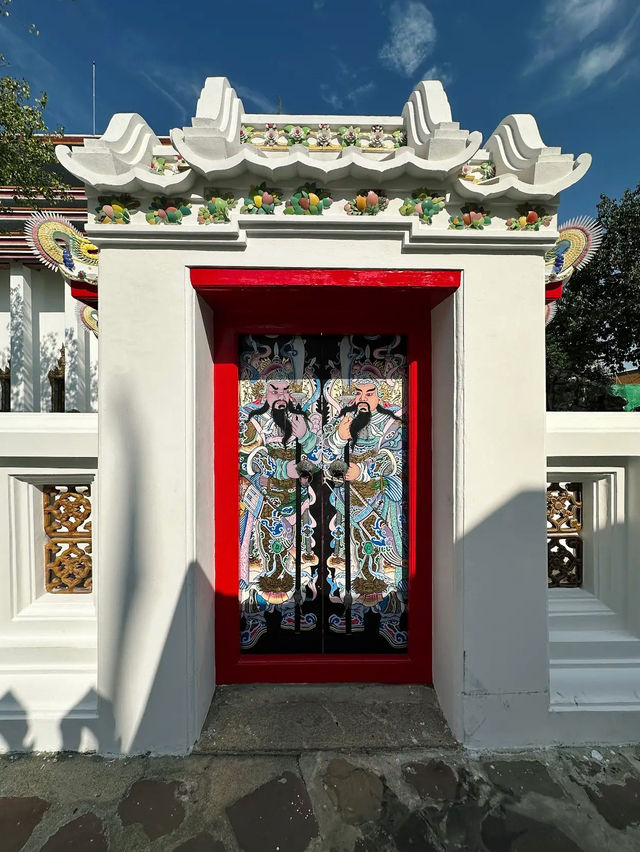 at Phra Chetuphon Wimon Mangkhalaram Rajwaramahawihan