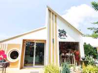 TamSook Cafe' & Bistro