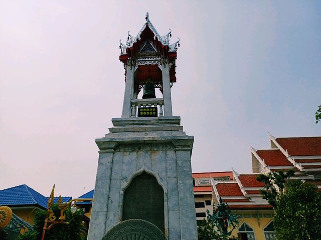 泰國曼谷湄南河畔跨河大橋博物館皇家古跡寺廟一日遊行程，曼谷地標性景點，適合打卡拍照📸