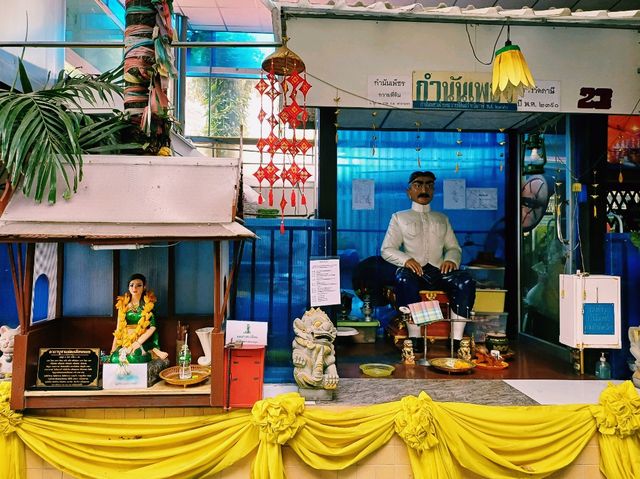 泰國曼谷市中心湄南河畔著名古跡皇家寺廟景點：Wat Pha Si，百年歷史古跡寺廟，適合打卡拍照📸冥想