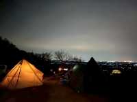【自然と夜景を満喫！三重県の隠れ家「尾高高原キャンプ場」⛺️🌌】