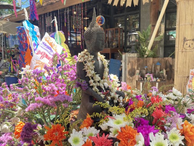 เที่ยวสงกรานต์ ที่ ‘ฉ่ำฉ่า มาร์เก็ต’