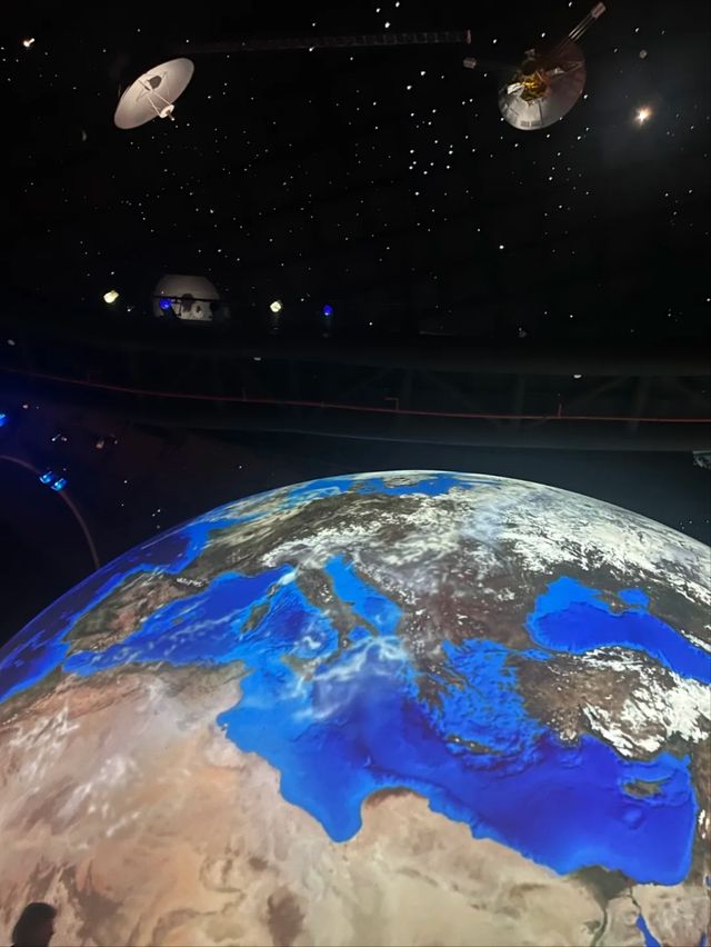 Shanghai Astronomy Museum (上海天文馆) – A Cosmic Journey at the World's Largest Planetarium