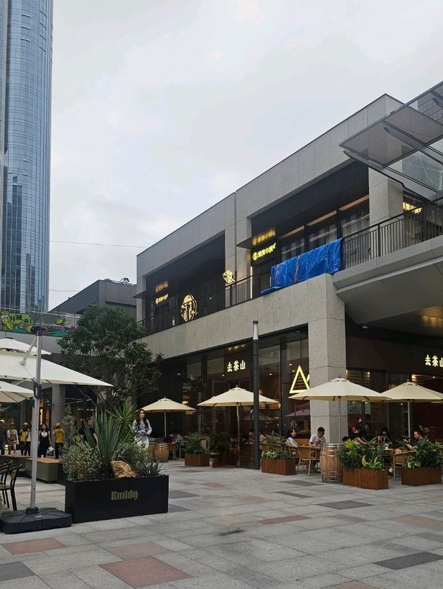 深圳灣超Chill全新還未開業的商場：啤酒小鎮