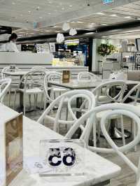 Awesome Sweetie🍰LADY M🍰Café @Hong Kong Airport