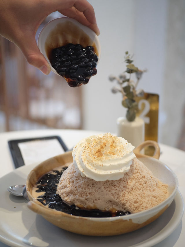 คาเฟ่บิงซู “Cheevit Cheeva" แห่งเชียงใหม่