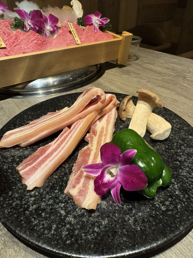 【北九州グルメ】駅から徒歩圏内🚶‍♀️精肉店直営の宮崎牛が食べられる焼肉屋さん✨️