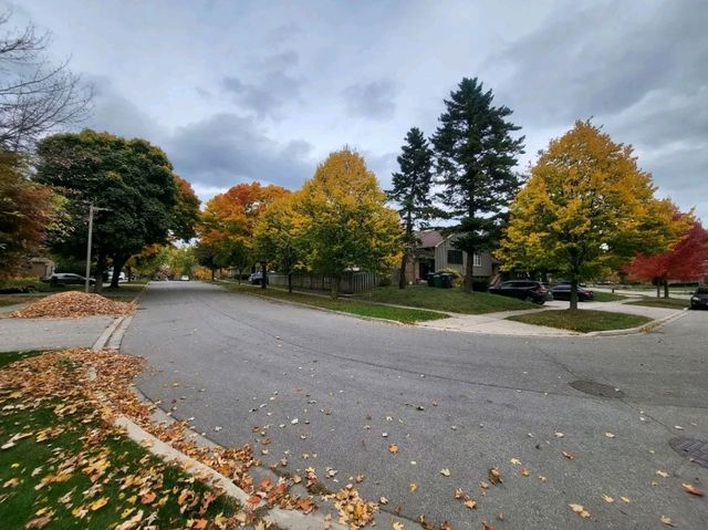 Oakville, Ontario – Lakeside Charm, Cultural Riches, and Natural Beauty