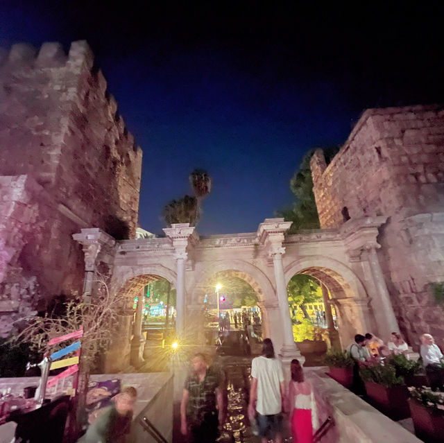 土耳其棉堡熱氣球 雪白溫泉奇蹟 土耳其棉堡熱氣球 雪白溫泉奇蹟