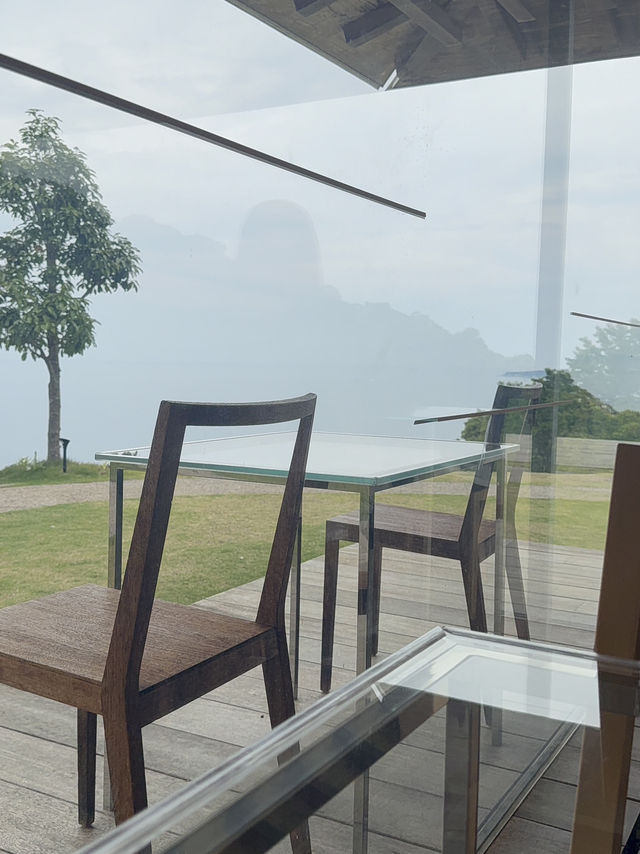 海と森に抱かれた絶景カフェ「COEDA HOUSE」で癒しのひとときを 