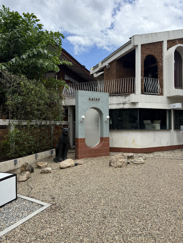 KRISP - ยืนหนึ่งเรื่องเบเกอรี่ บรรยากาศสุดชิว