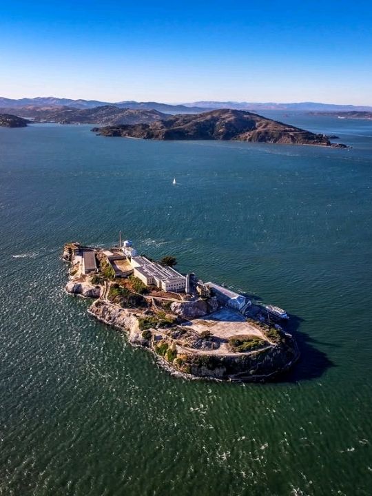 unforgettable experience, the views of the San Francisco skyline and the bay are absolutely stunning