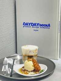 DAYDAY Seoul Cafe In Nagoya