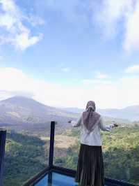 Mount Batur Stared Me Down While I Ate — Just Another Day in Kintamani