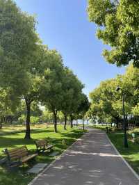 A Wetland Oasis by the River – Houtan Park, Shanghai