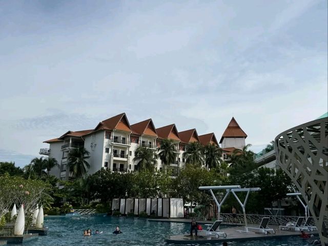 “PARKROYAL A’Famosa – Melaka’s Family Playground by the Greens”