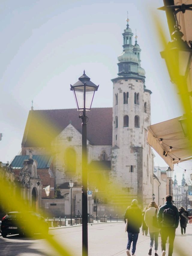 ✨🇵🇱 Krakow Calling: Budget Bliss in Poland! 🇵🇱✨