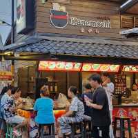 地元感満載！バーンセーンの魚市場で新鮮シーフードをゲット🦐 #タイグルメ #バーンセーン市場」
